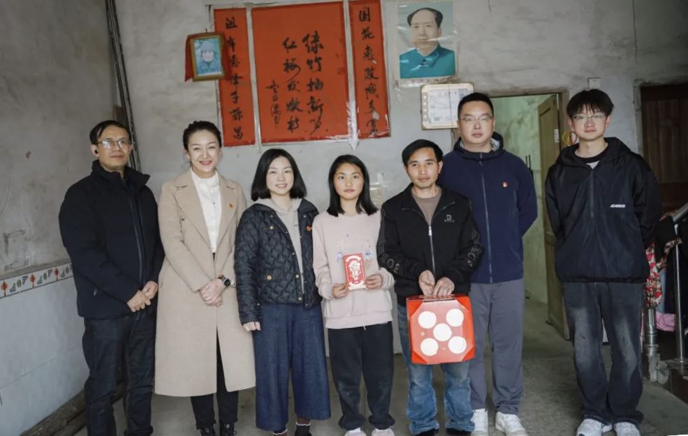 津彩紛呈 喜迎新春：鹽津黨委2025新春慰問系列活動